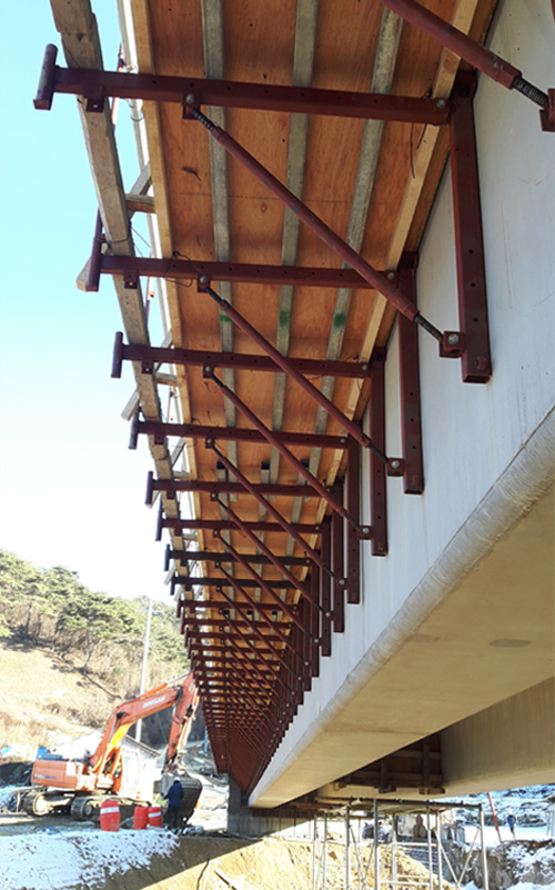 까치발 완공 모습04